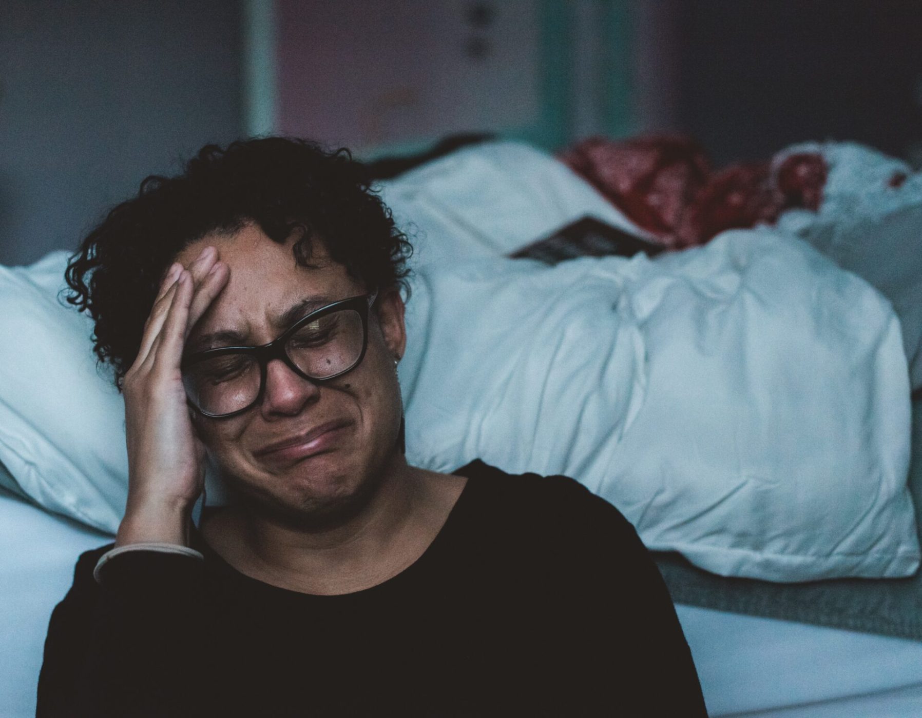 a women facing postpartum depression